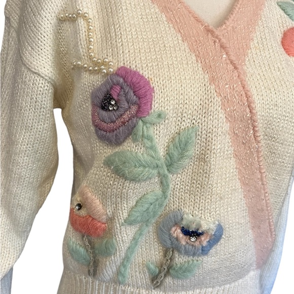 🚫SOLD🚫 Vintage 80s Ginenne Knit Embroidered Floral Coquette Sweater - Picture 5 of 8